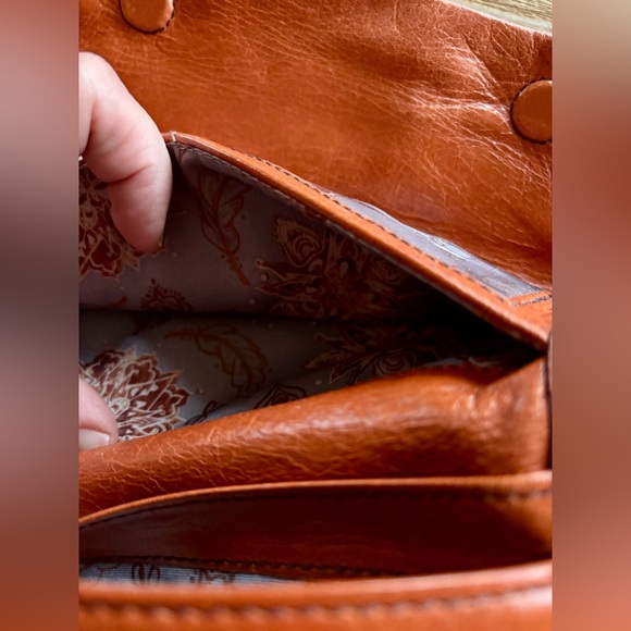 HOBO leather wallet burnt orange - Picture 7 of 13